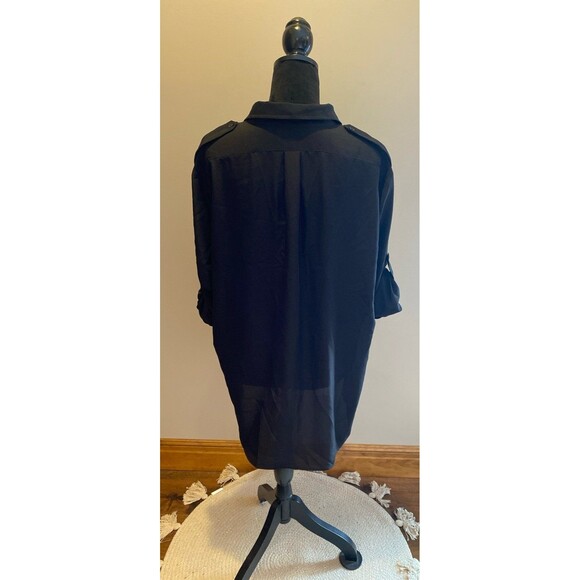 DKNY Blouse Button Down Plus Size XL Black Top Pockets Slit Sides Rounded Bottom - Picture 6 of 10